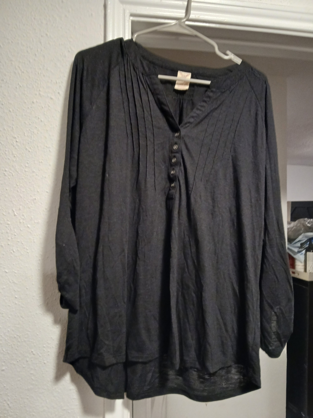 Faded Glory Black Button-Front Pintuck Tunic Top